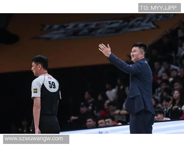 广州篮球队的速度变革引发热议球迷期待新战术与年轻球员的崛起